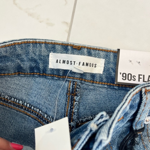 NWT blue flare jeans - Picture 4 of 5
